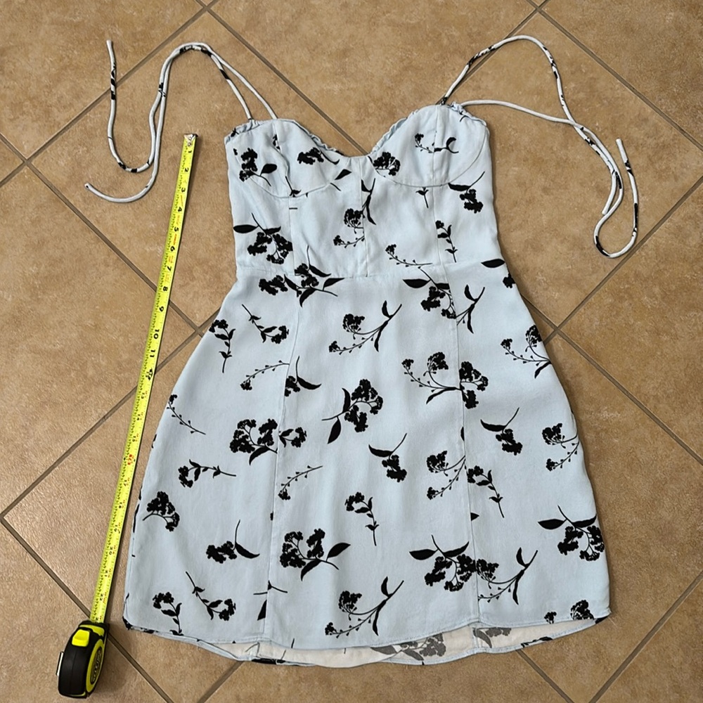 Aritzia Black and White Floral Dress